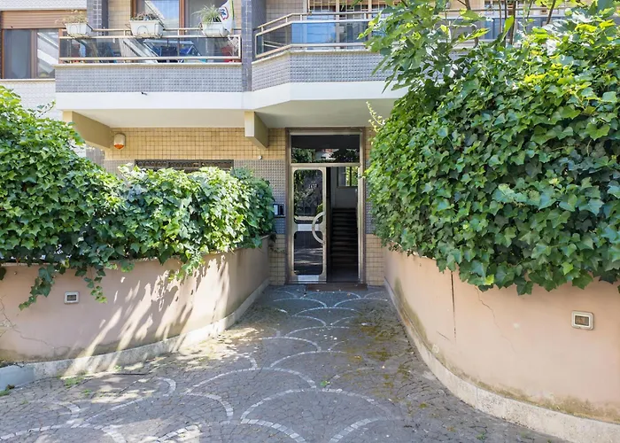 The Rent - Spacious Flat A Stone's Throw From The Vatican Appartamento *
