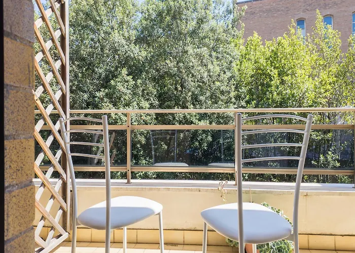 The Rent - Spacious Flat A Stone's Throw From The Vatican * Roma